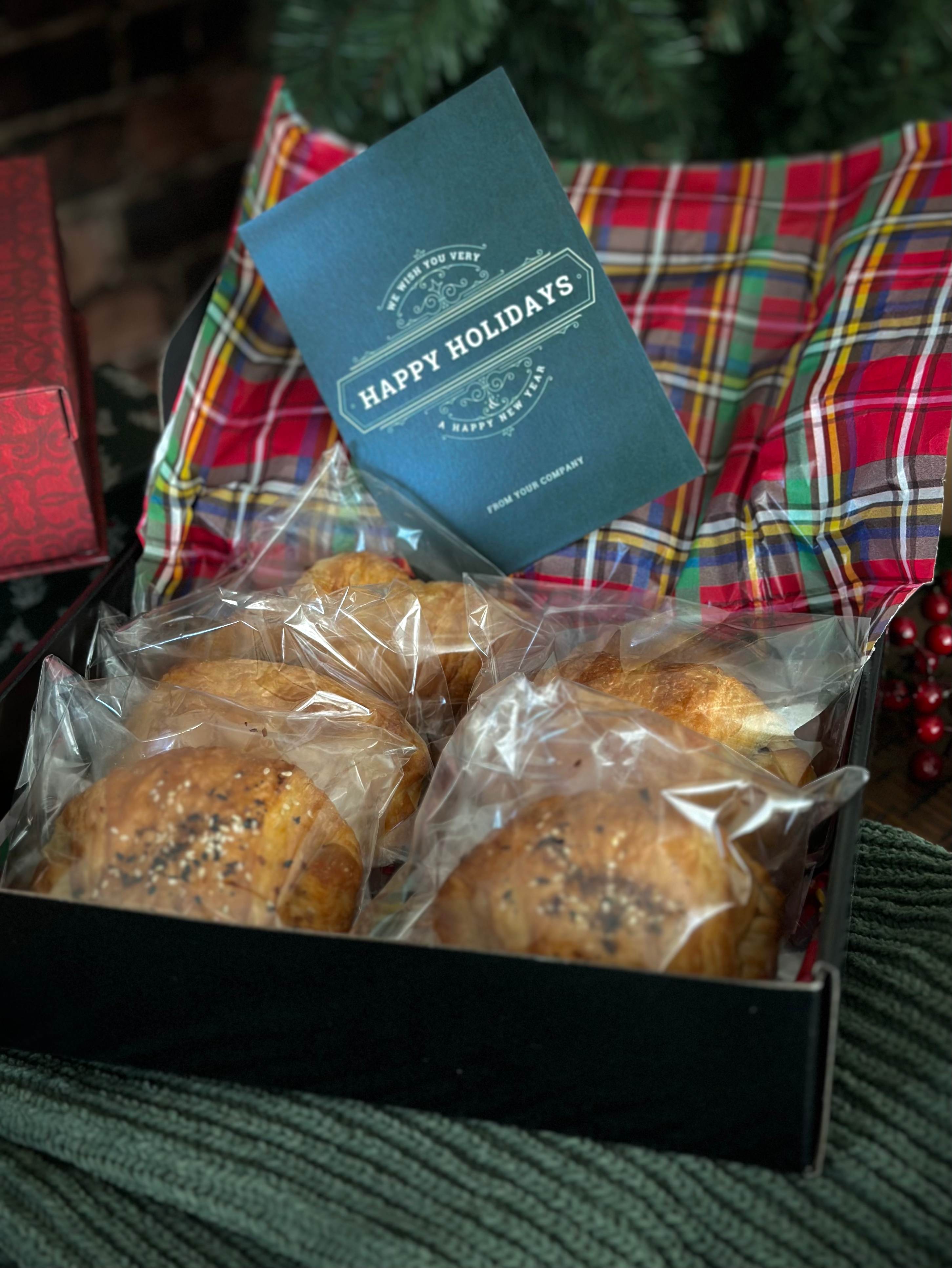 HOLIDAY VEGAN CROISSANT BOX
