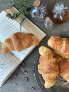 VEGAN CROISSANTS VARIETY BOX